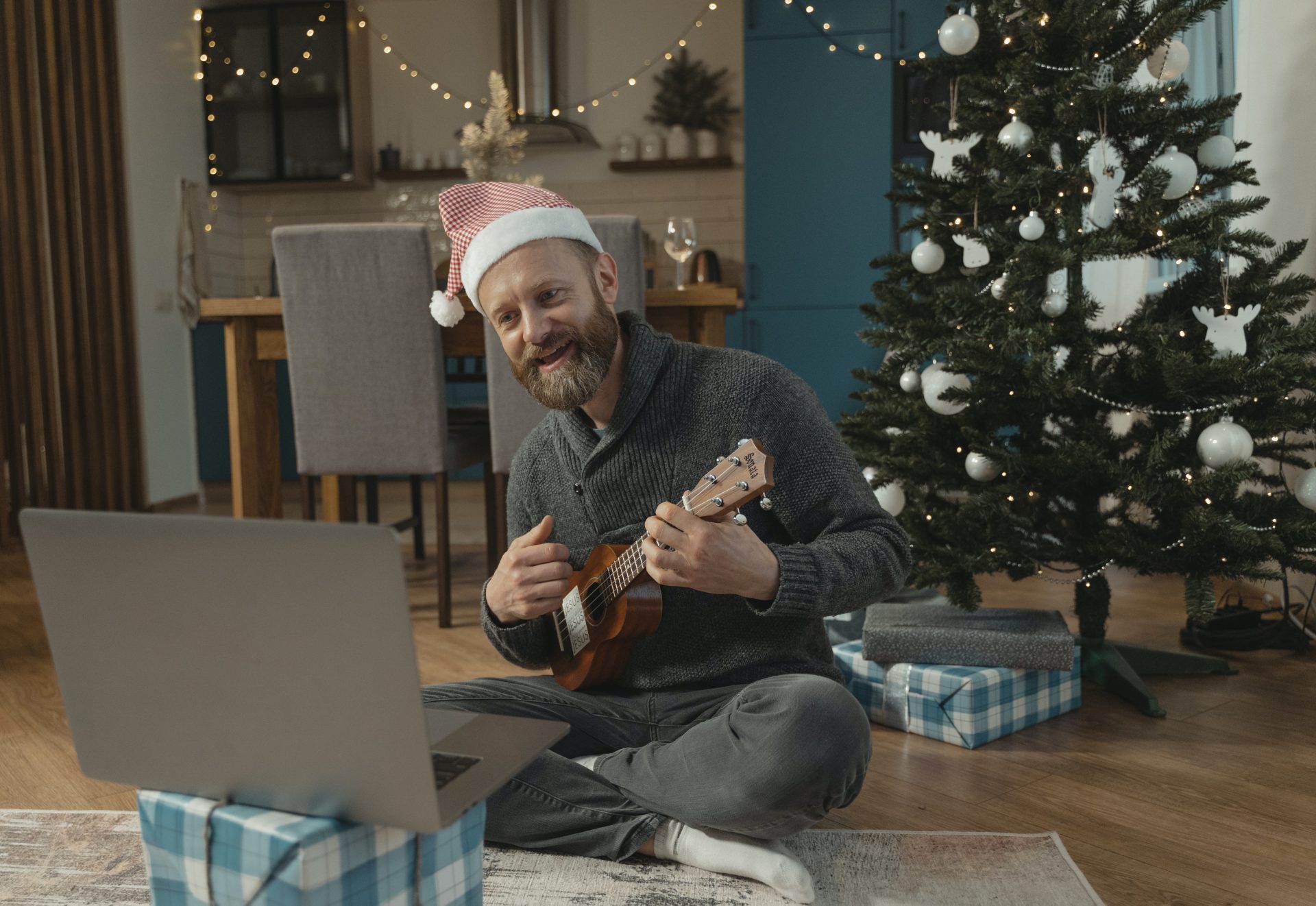 The Top 5 Ukulele Christmas Songs with 3 Chords - Uke Like The Pros Blog